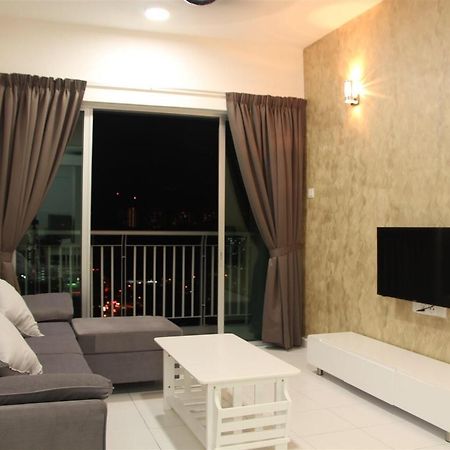 3 Bedroom Condo @ Near Spice Arena Bayan Lepas Exterior photo